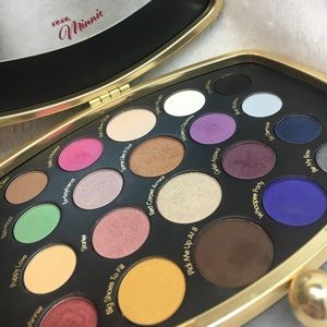 Sephora; Minnie Mouse Clutch Palette
